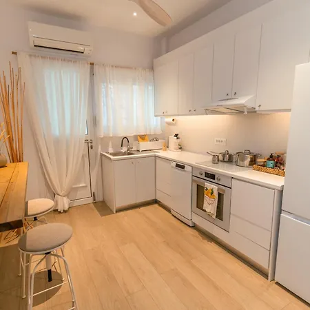 Morpheas Ii Apartment